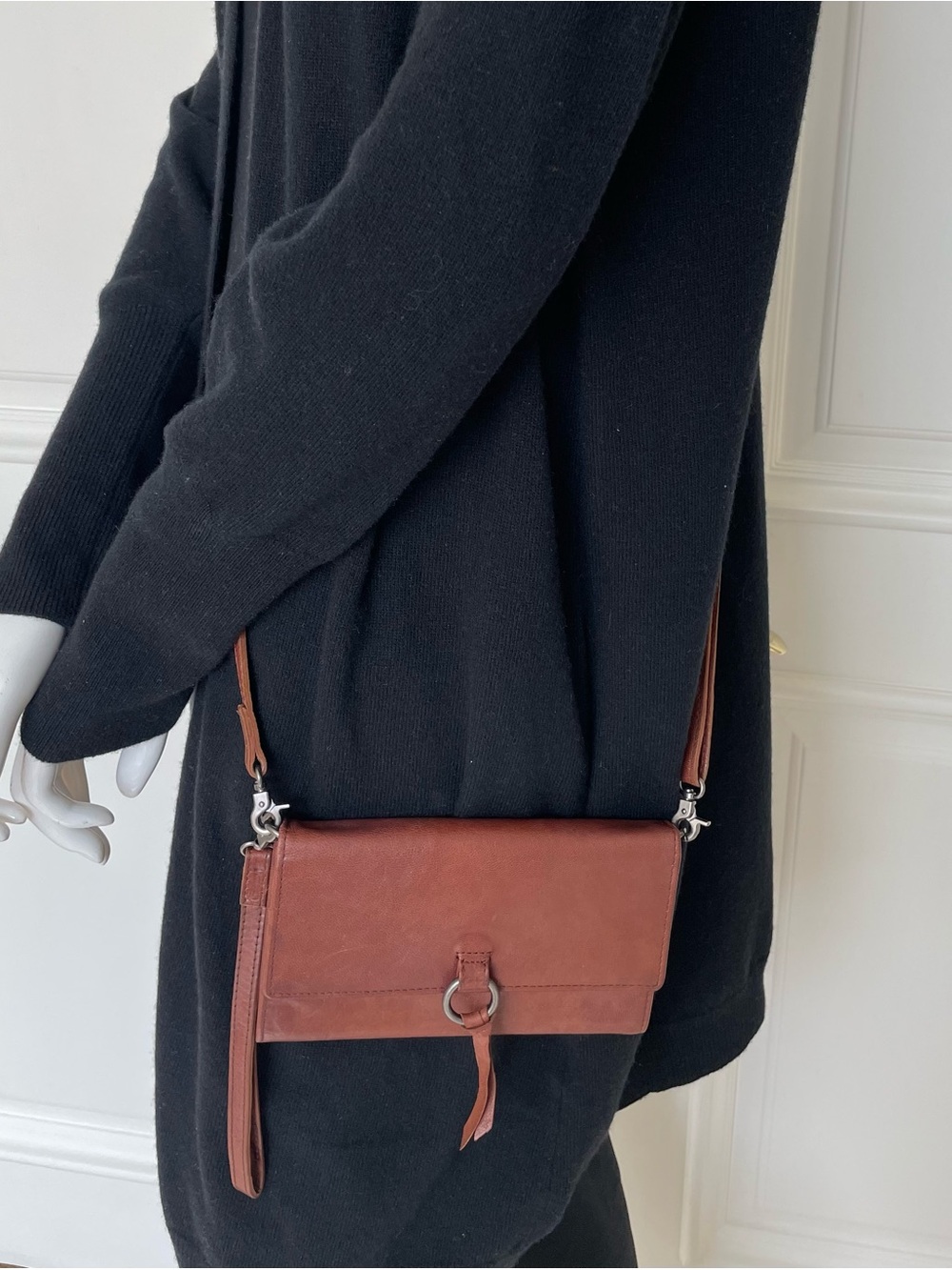 Spikes & Sparrow leather wallet crossbody / phone bag in cognac brown.